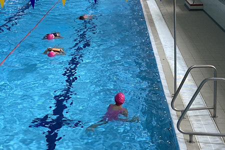 Dětský trénink s MOVEinZLIN - Plavání, Outdoor sporty, angličtina
